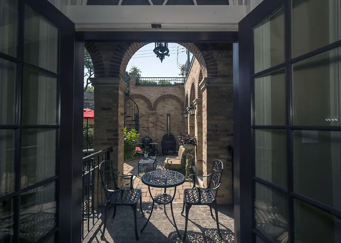 D' Citta Bed & Breakfast 4*